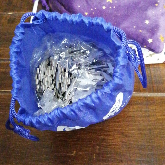 3x Owlcrate Puzzles 300 pieces each - Picture 10 of 10